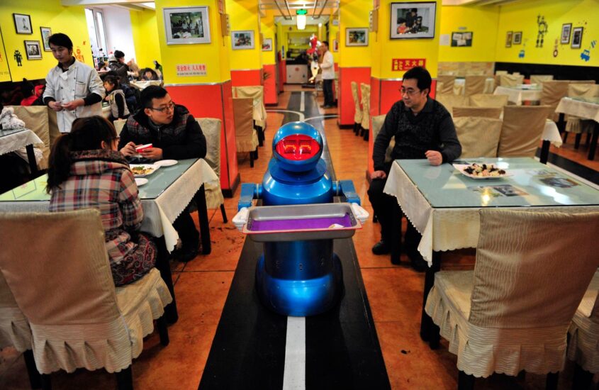 cina robot restaurant